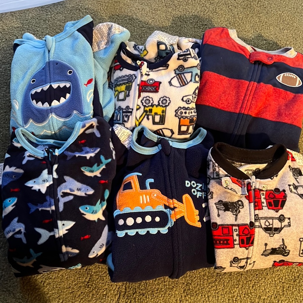 Set of 6 Fleece PJs